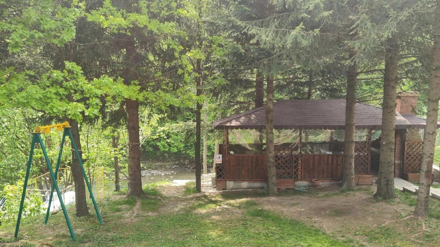 Sezatoarea Lupilor Lepşa Exterior foto